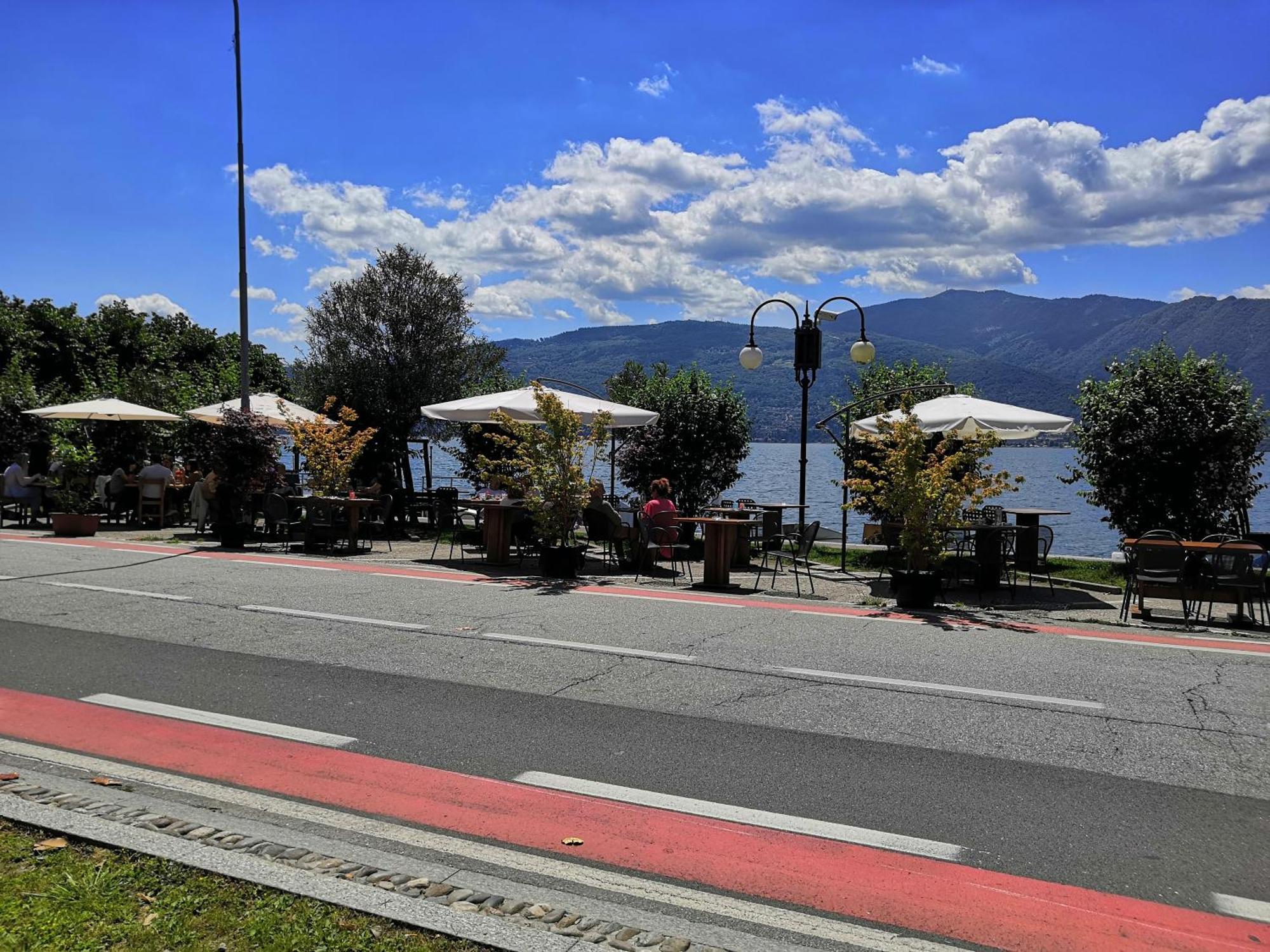 Butterfly Apt In Suna With Garage Verbania Exterior foto